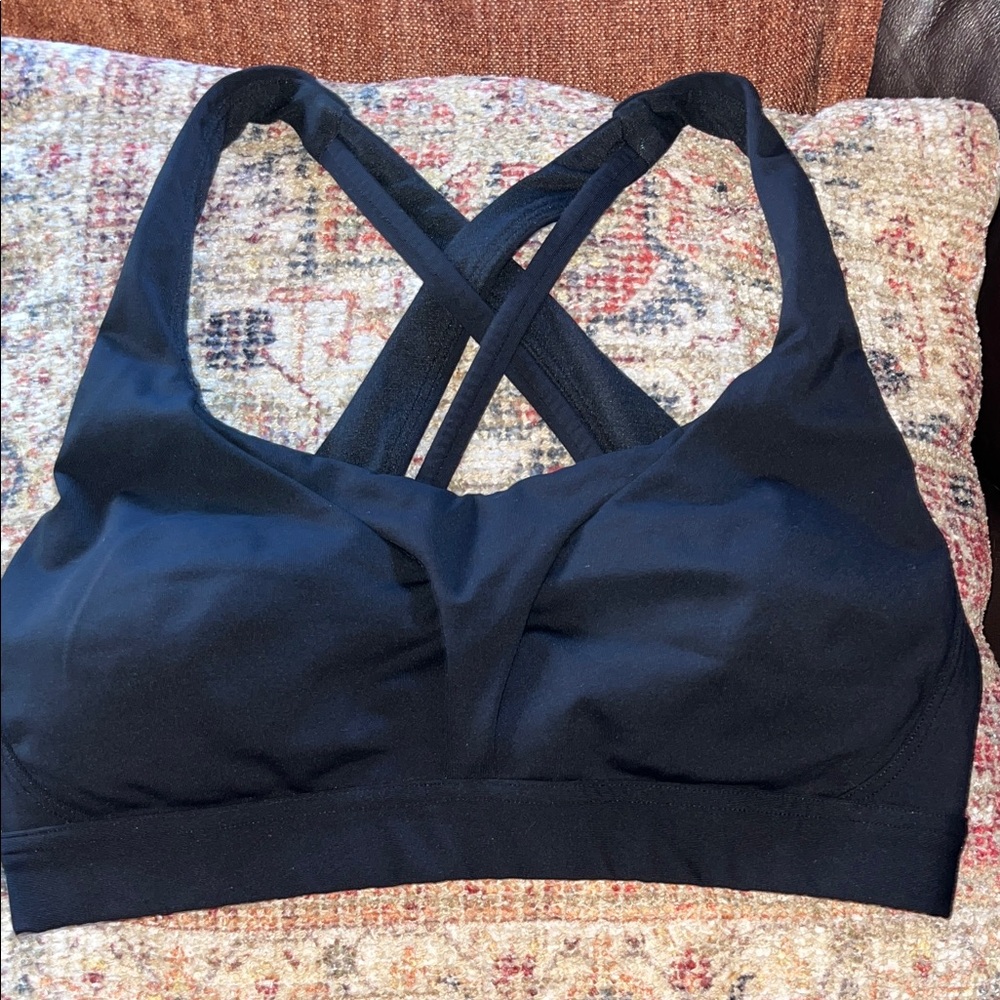 Lululemon Athletica Black Cross-Back Sports Bra Size 8